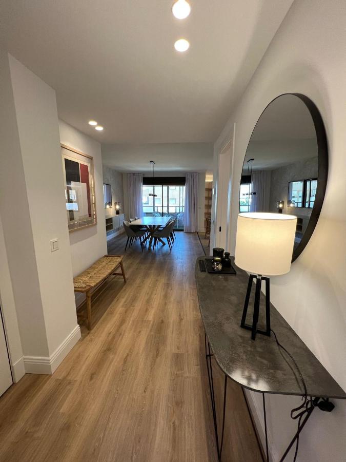 Donoso Cortes & Free Parking By Ele Apartments マラガ エクステリア 写真